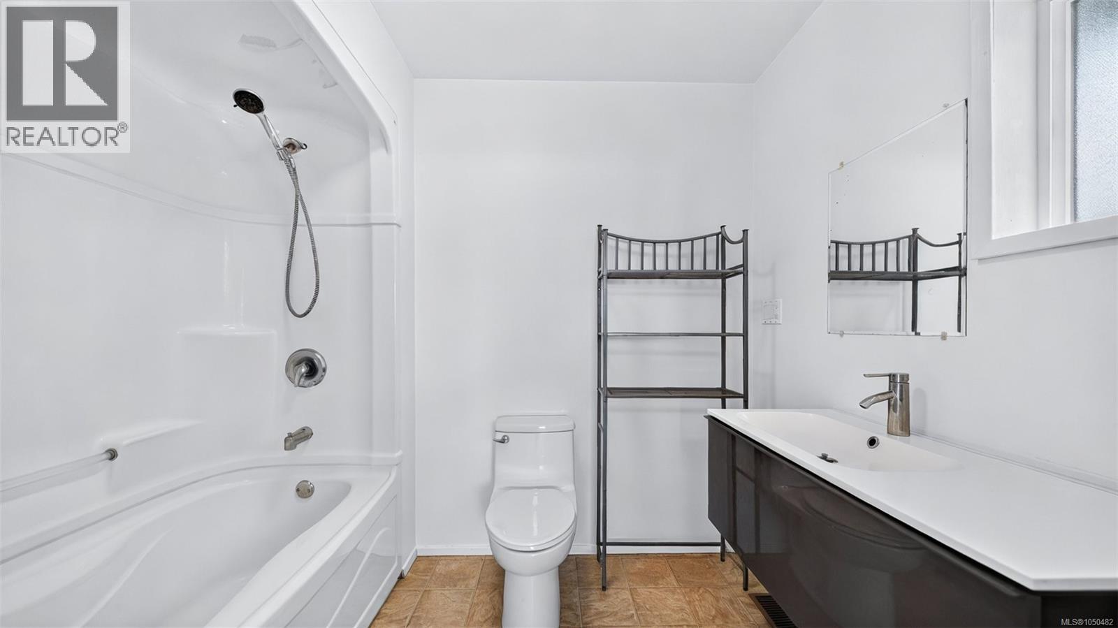 1857 Hillcrest Ave - 37