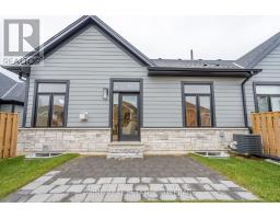 9 - 62 Compass Trail, Central Elgin, ON N5L0B4 Photo 35