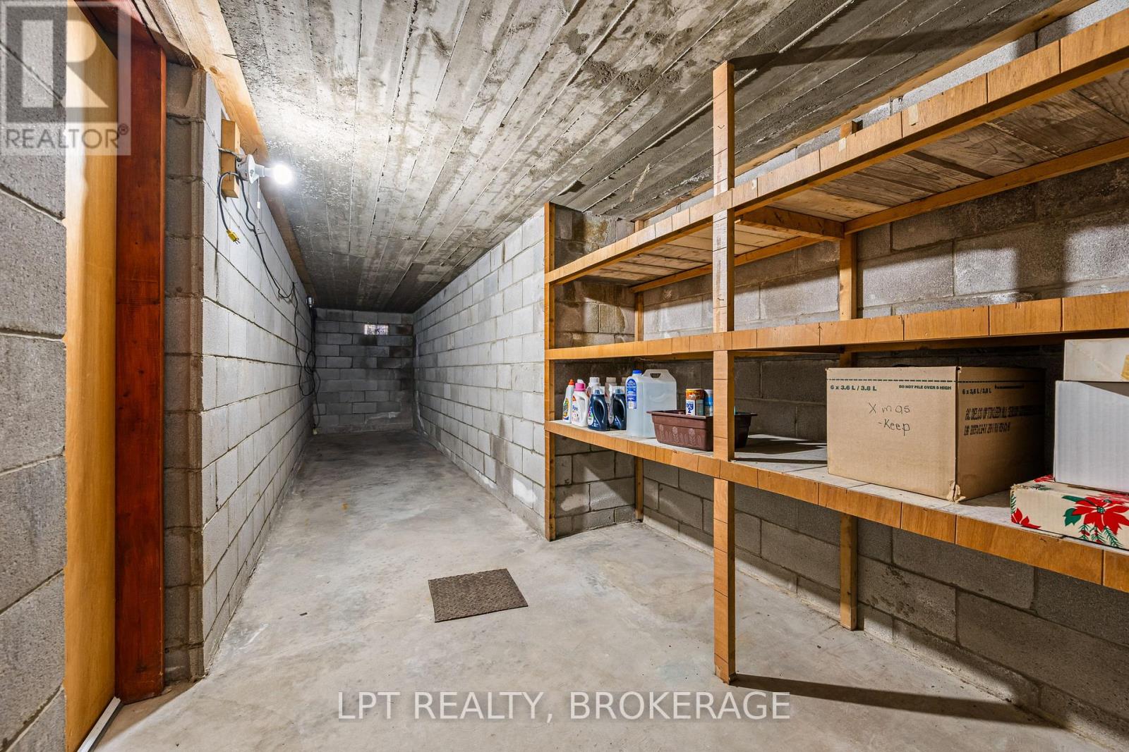 124 CAMPBELL CRESCENT - Image 30