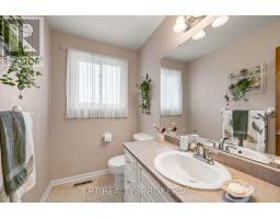 Bedroom 3 - 124 Campbell Crescent, Kingston, ON K7M1Z5 Photo 13