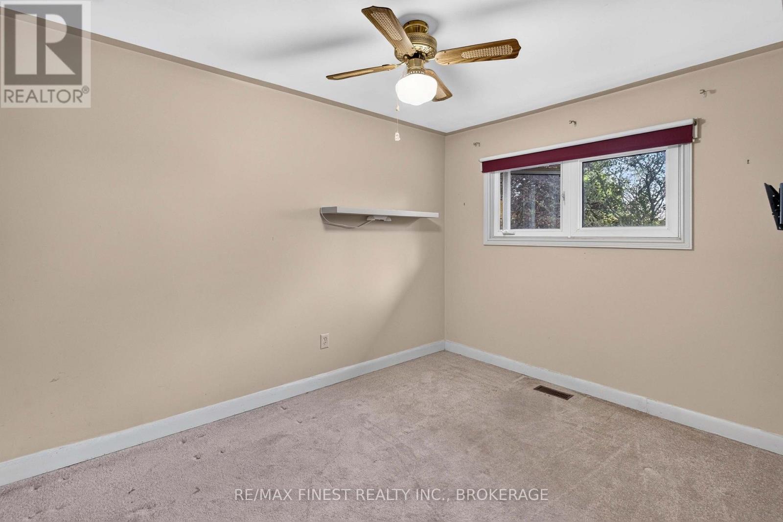 1045 MIDDLE ROAD - Image 16