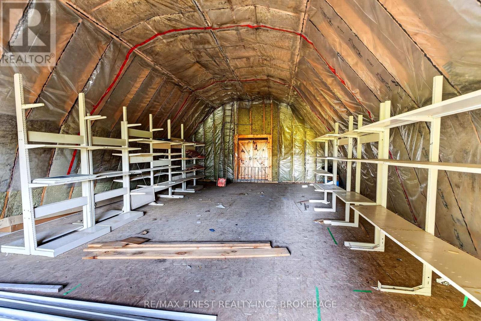 1045 MIDDLE ROAD - Image 37
