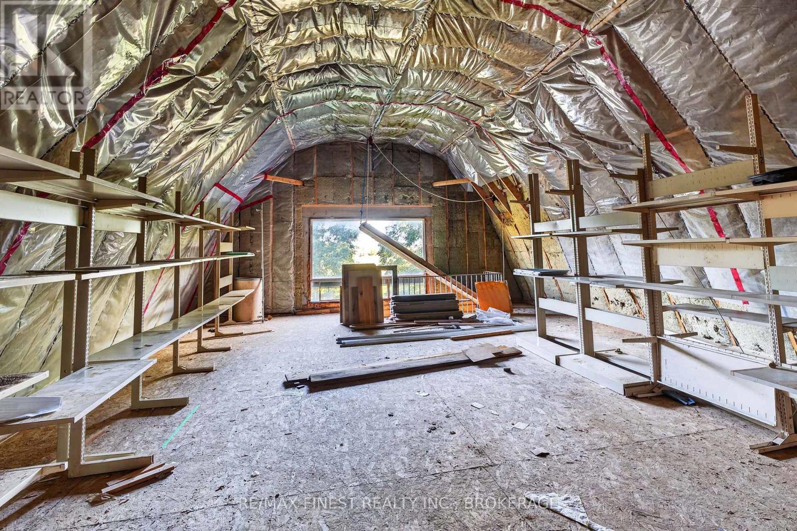 1045 MIDDLE ROAD - 38