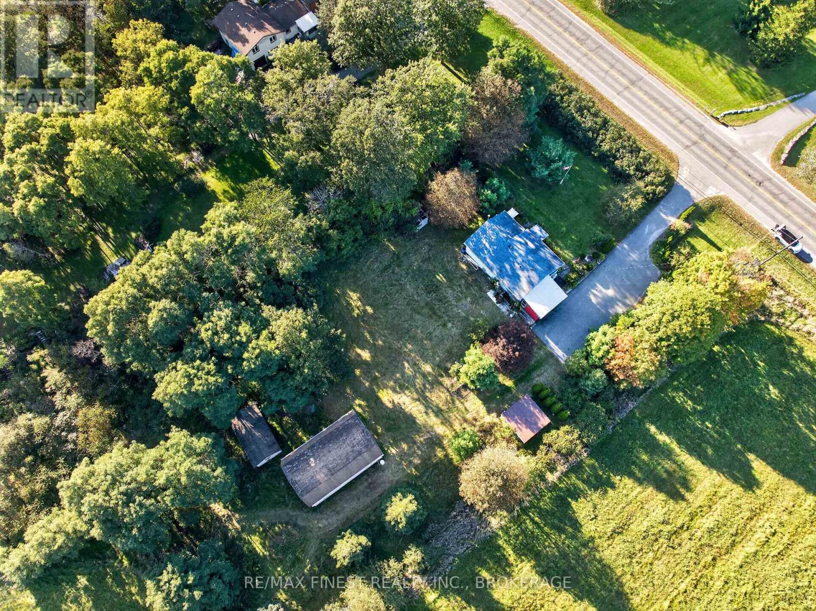 1045 MIDDLE ROAD - 49