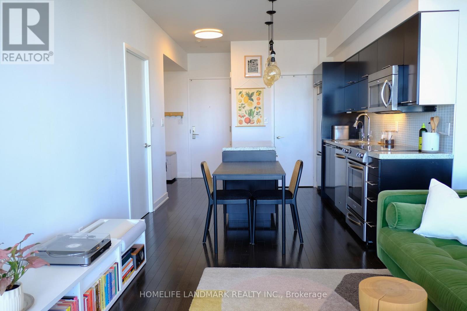 Photo of 3306 - 126 SIMCOE STREET