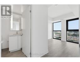 1611 - 25 Frederick Todd Way, Toronto, ON M4G4E8 Photo 15