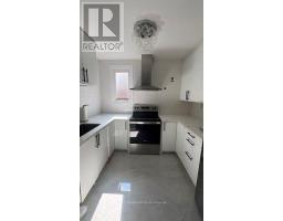 Upper - 370 Spadina Road, Toronto, ON M5P2V8 Photo 12