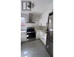 Upper - 370 Spadina Road, Toronto, ON M5P2V8 Photo 14