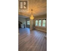 Upper - 370 Spadina Road, Toronto, ON M5P2V8 Photo 15