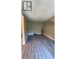 Upper - 370 Spadina Road, Toronto, ON M5P2V8 Photo 16