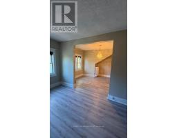 Upper - 370 Spadina Road, Toronto, ON M5P2V8 Photo 18