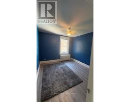 Upper - 370 Spadina Road, Toronto, ON M5P2V8 Photo 6