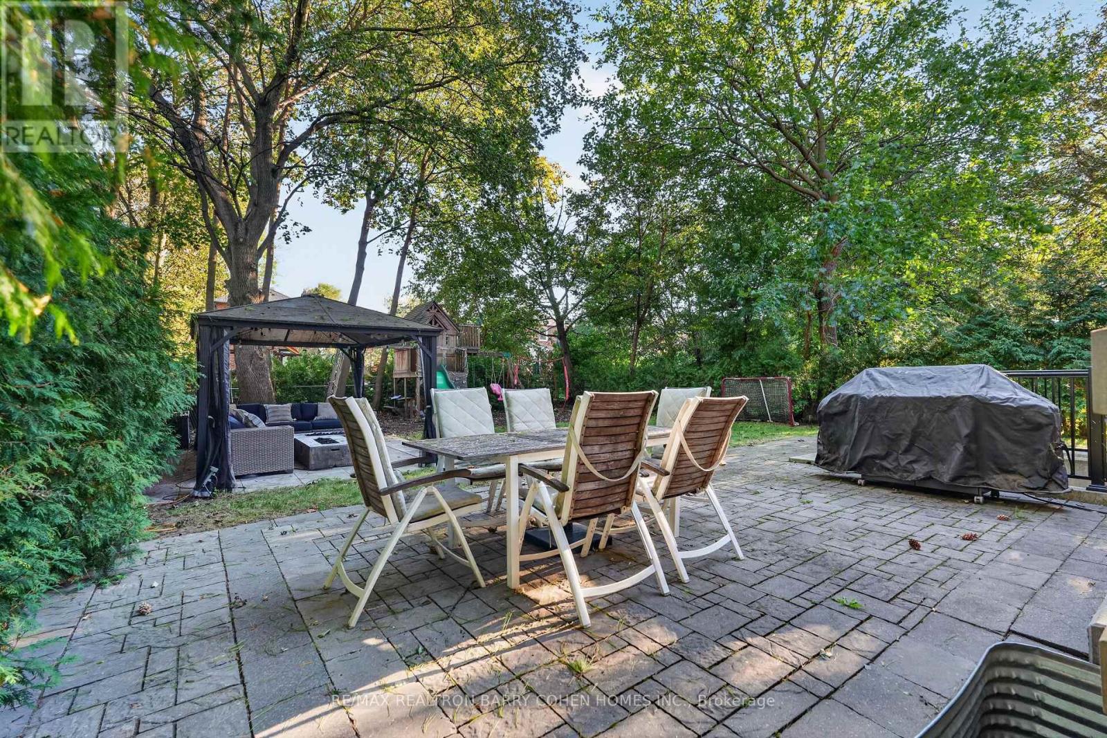 39 ROMNEY ROAD - 35