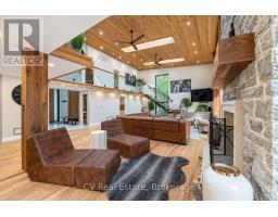 1009 Donaldson Street, Lake Of Bays, ON P0A1E0 Photo 9