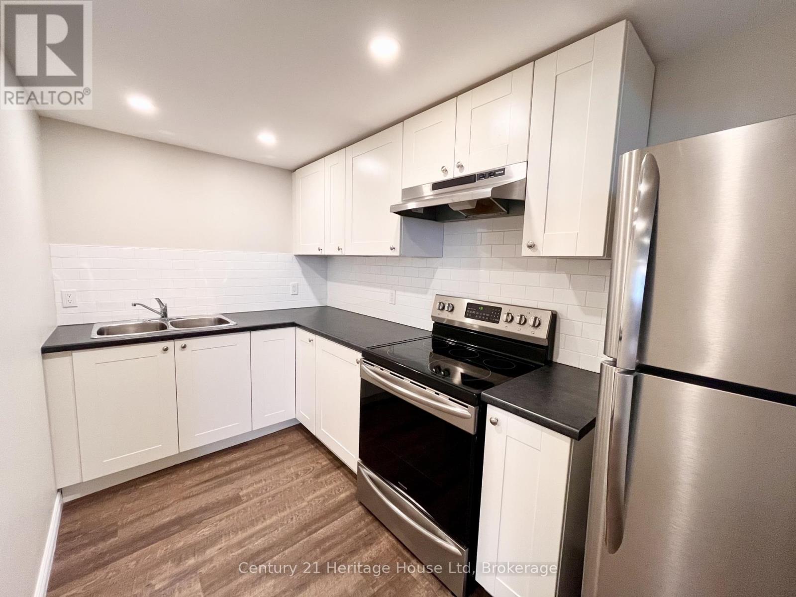 621 Eramosa Road — photo 17