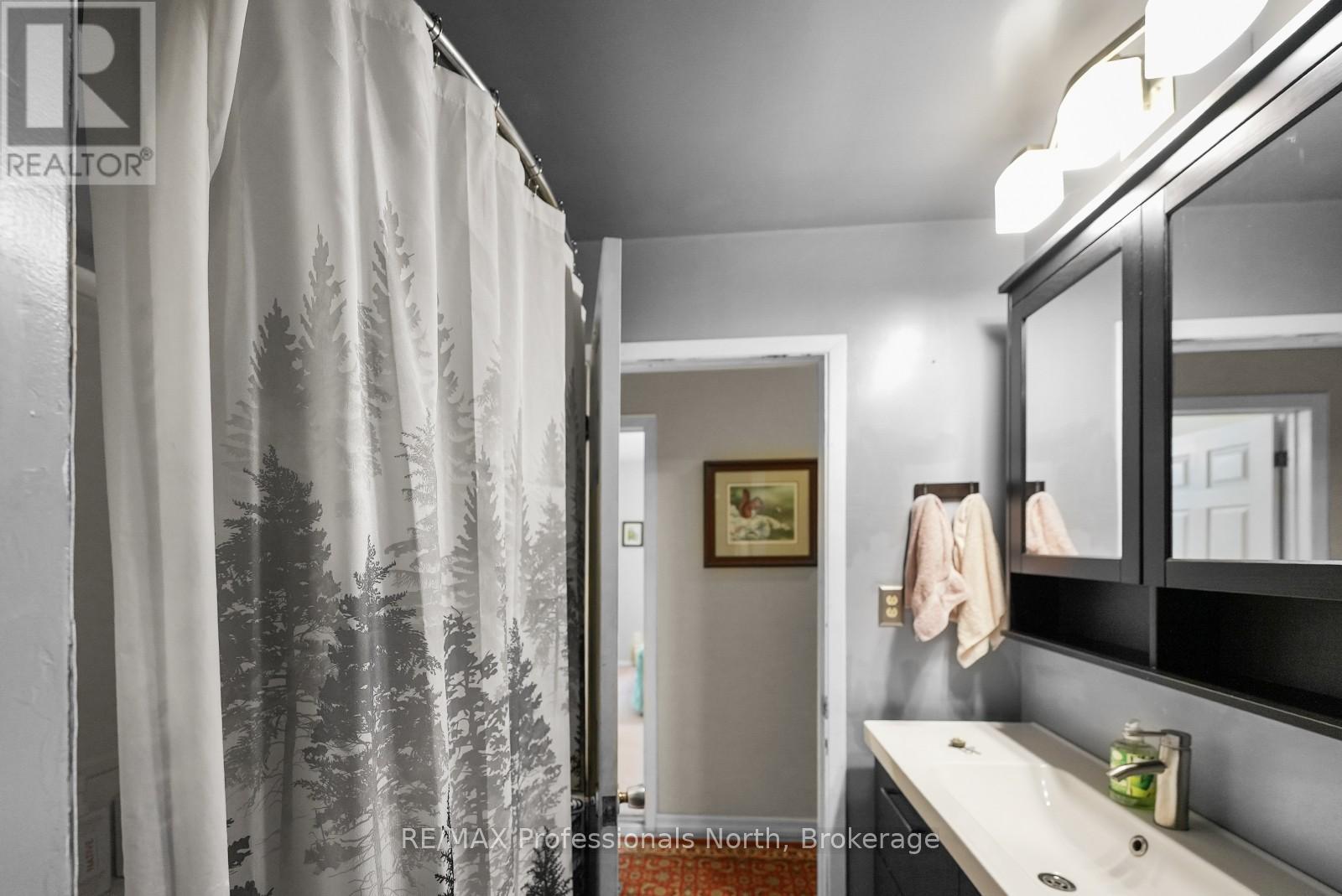 171 SUNNYSIDE STREET - Image 25