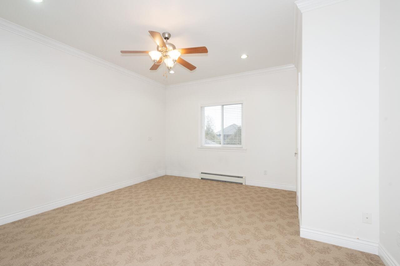 Photo 8 of 20