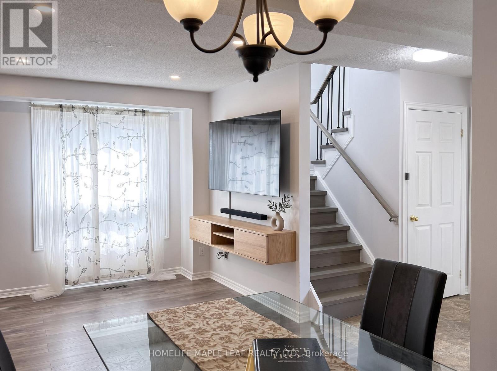 12 GILES COURT - Image 14