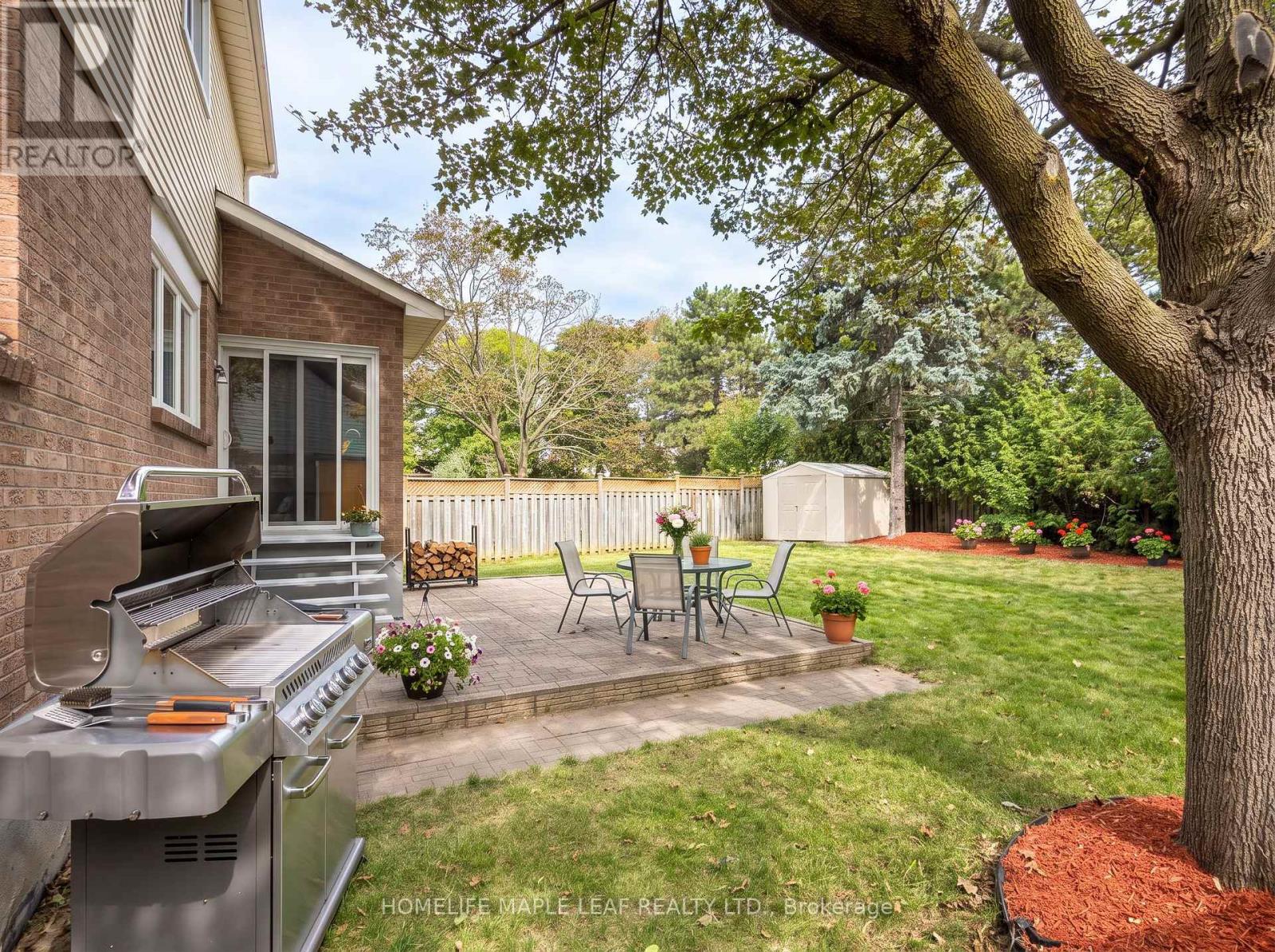 12 GILES COURT - Image 40