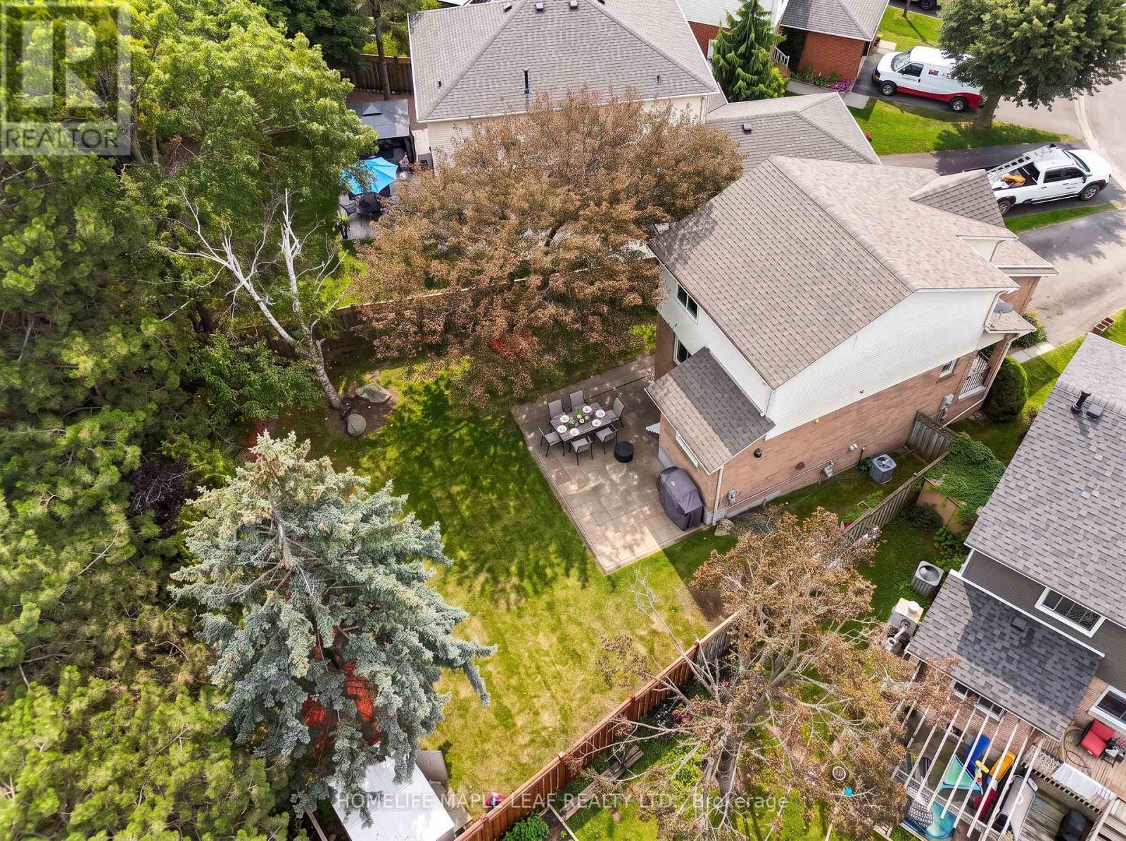 12 GILES COURT - Image 42