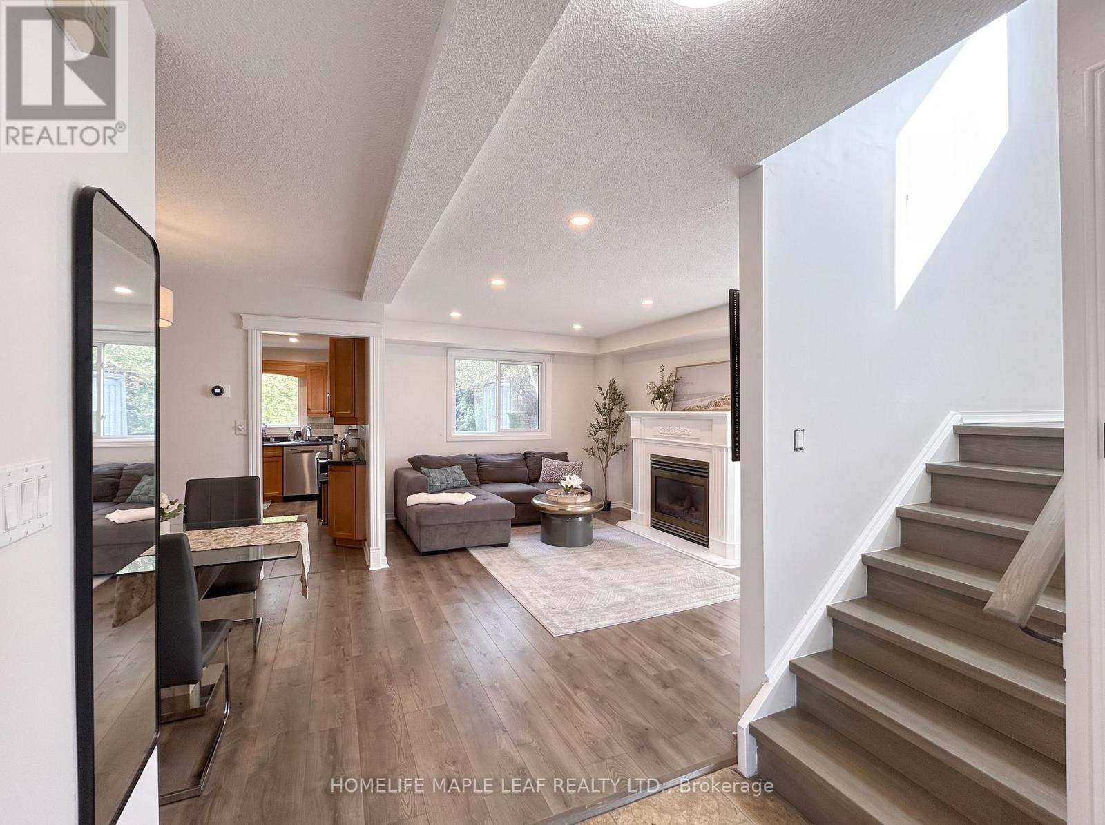 12 GILES COURT - 8