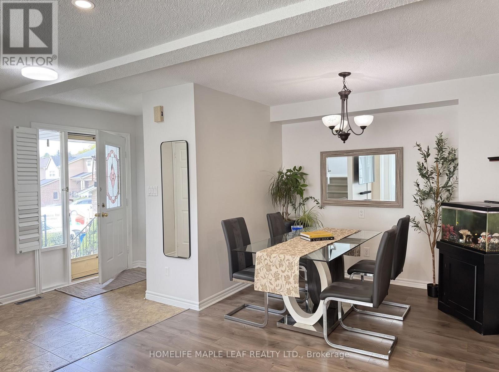12 GILES COURT - Image 9