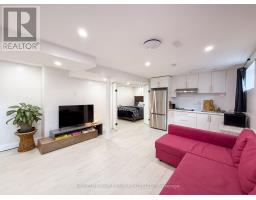 12 Giles Court, Whitby, ON L1N8T5 Photo 35