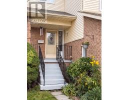 Foyer - 12 Giles Court, Whitby, ON L1N8T5 Photo 6
