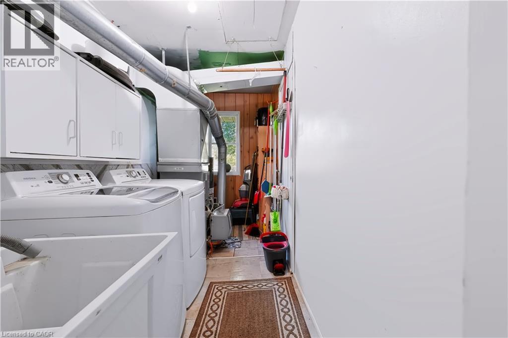 7448 MCNIVEN Road - 24