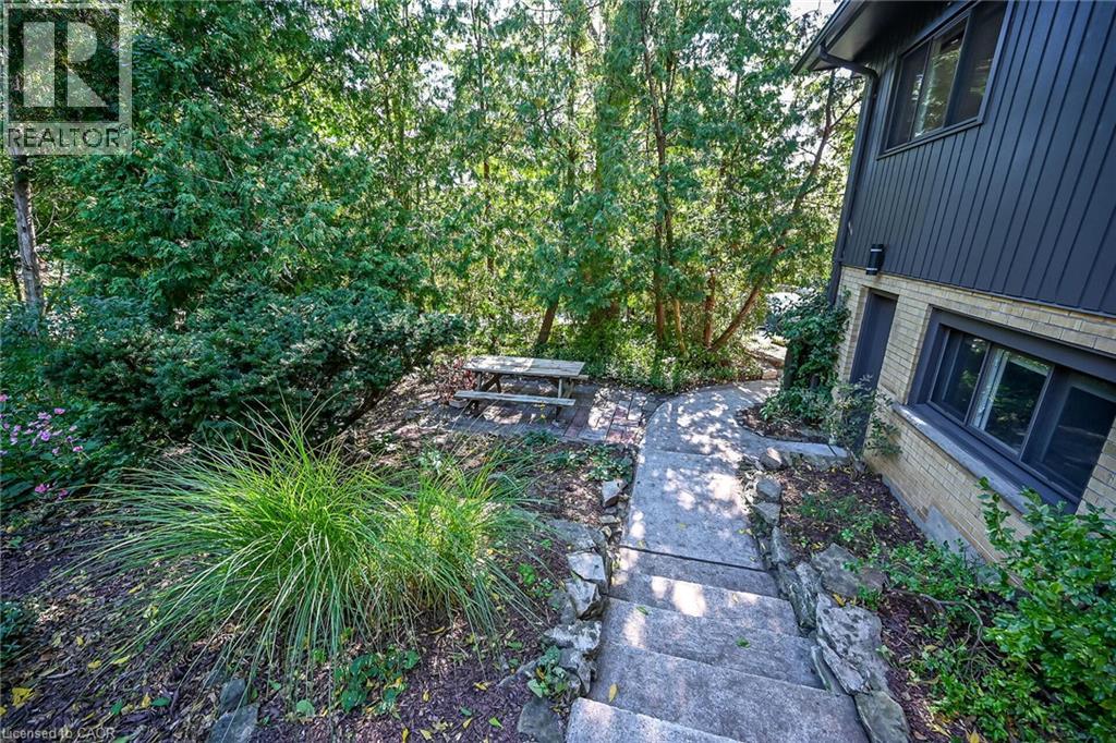 2 HELEN Street - Image 43