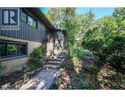 2 Helen Street, Dundas, ON L9H1N3 Photo 46