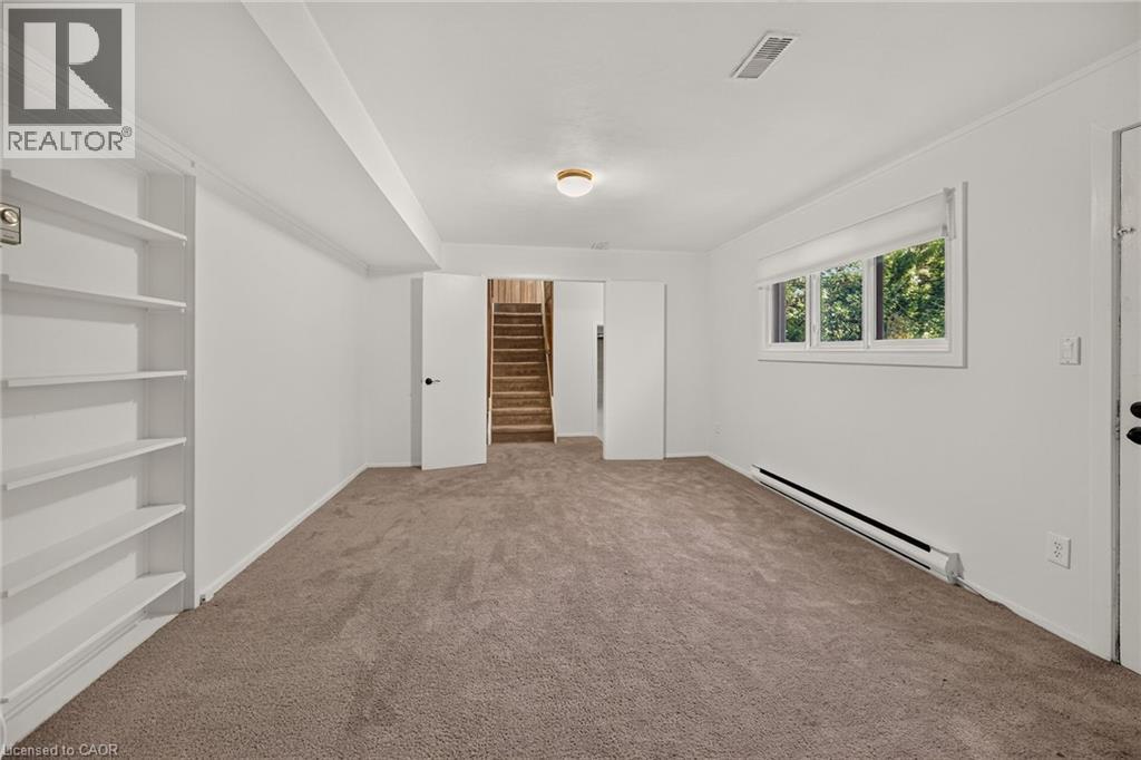 2 HELEN Street - 34
