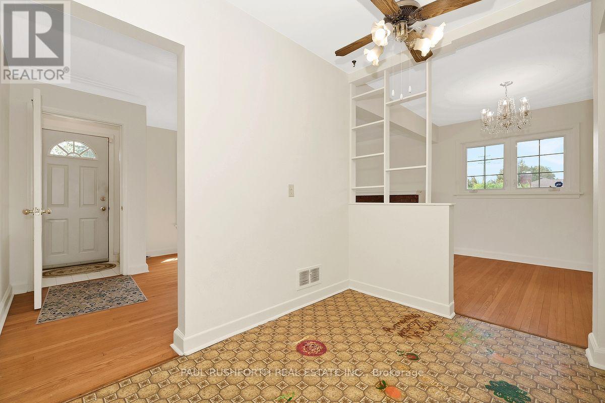 41 CAPILANO DRIVE - Image 15
