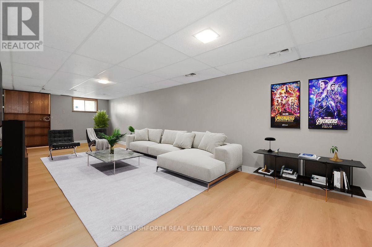 41 CAPILANO DRIVE - Image 20