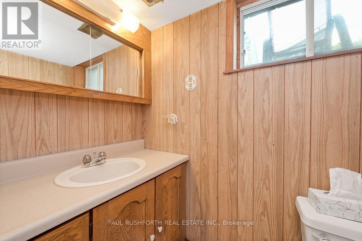 41 CAPILANO DRIVE - 23