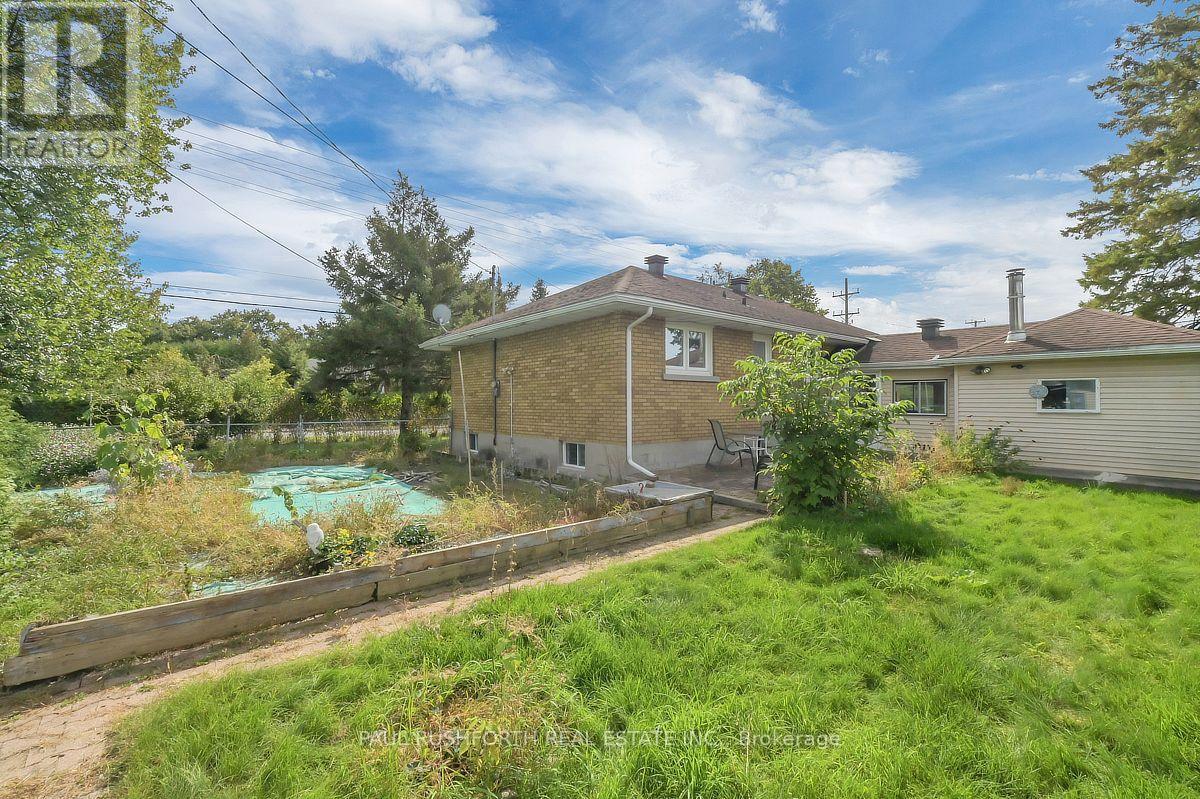 41 CAPILANO DRIVE - Image 26