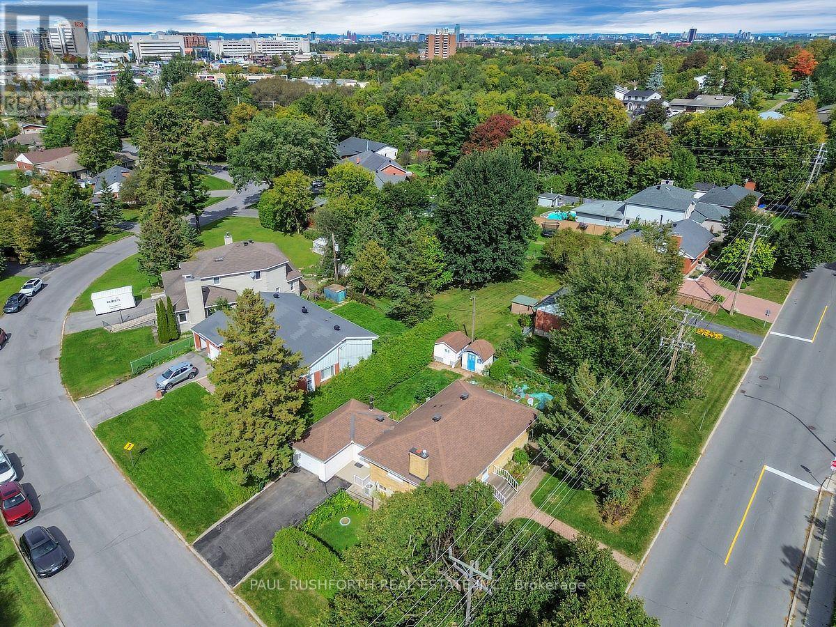 41 CAPILANO DRIVE - Image 28