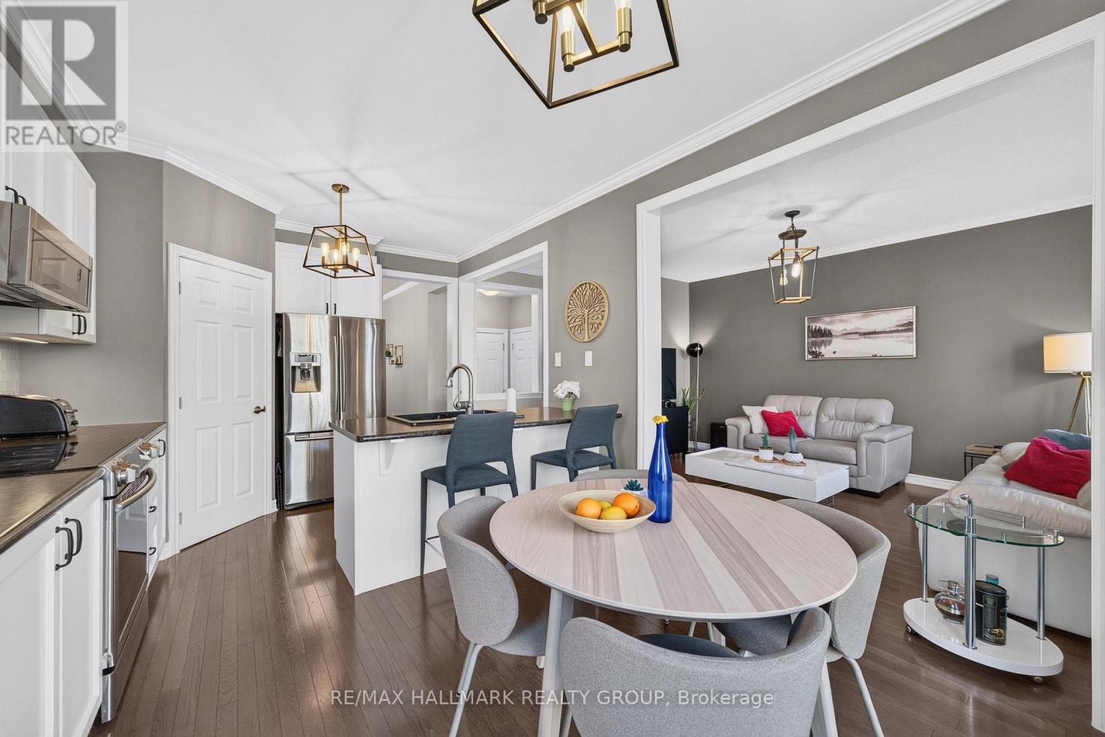 556 SUNLIT CIRCLE - Image 13