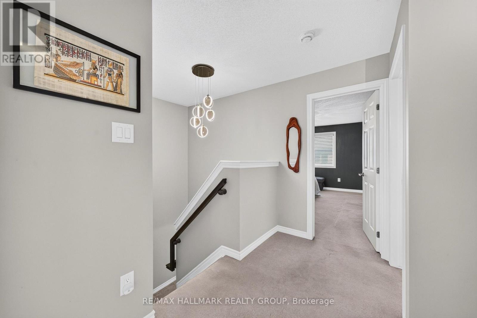556 SUNLIT CIRCLE - Image 24