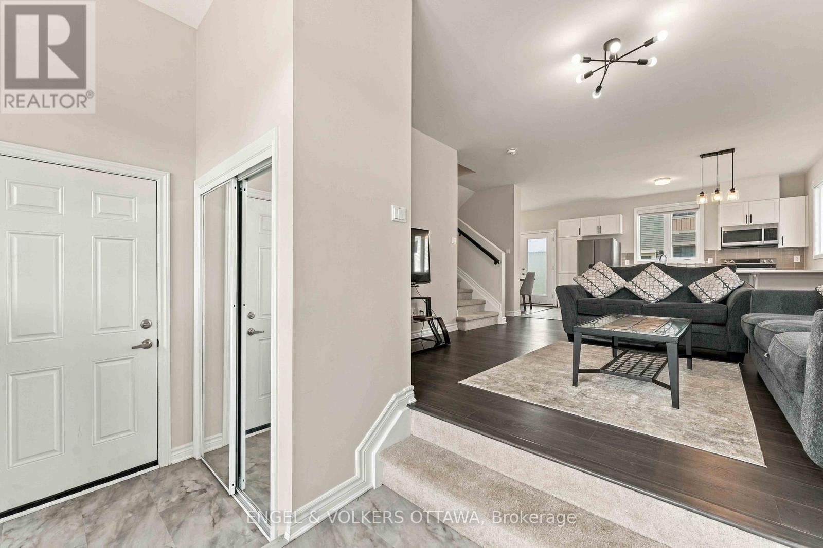 182 RYAN REYNOLDS WAY - 2