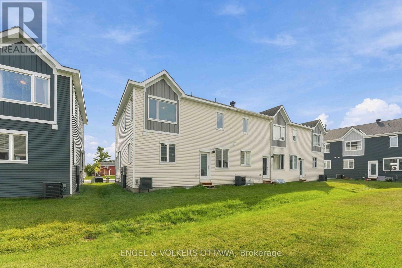 182 RYAN REYNOLDS WAY - 20