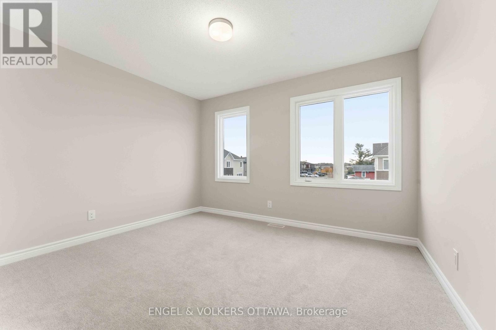 182 RYAN REYNOLDS WAY - 8