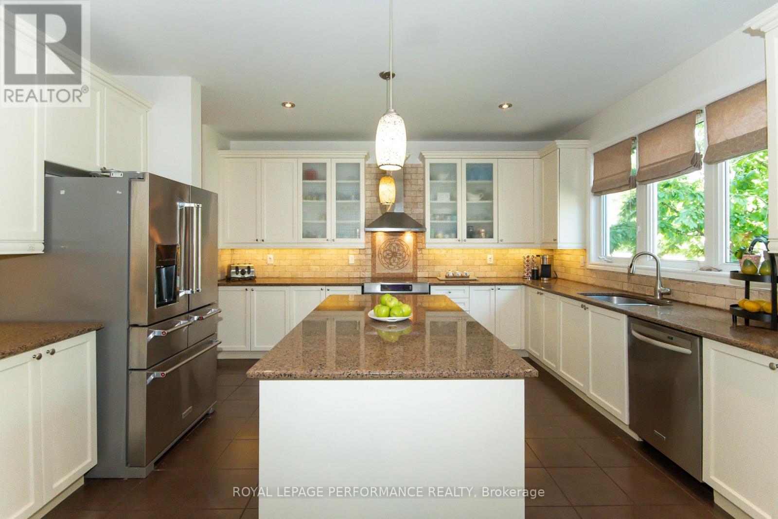 2744 Grand Vista Circle