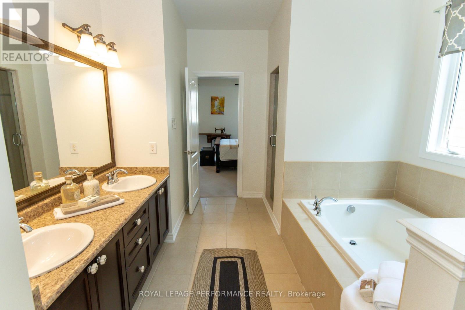 2744 Grand Vista Circle