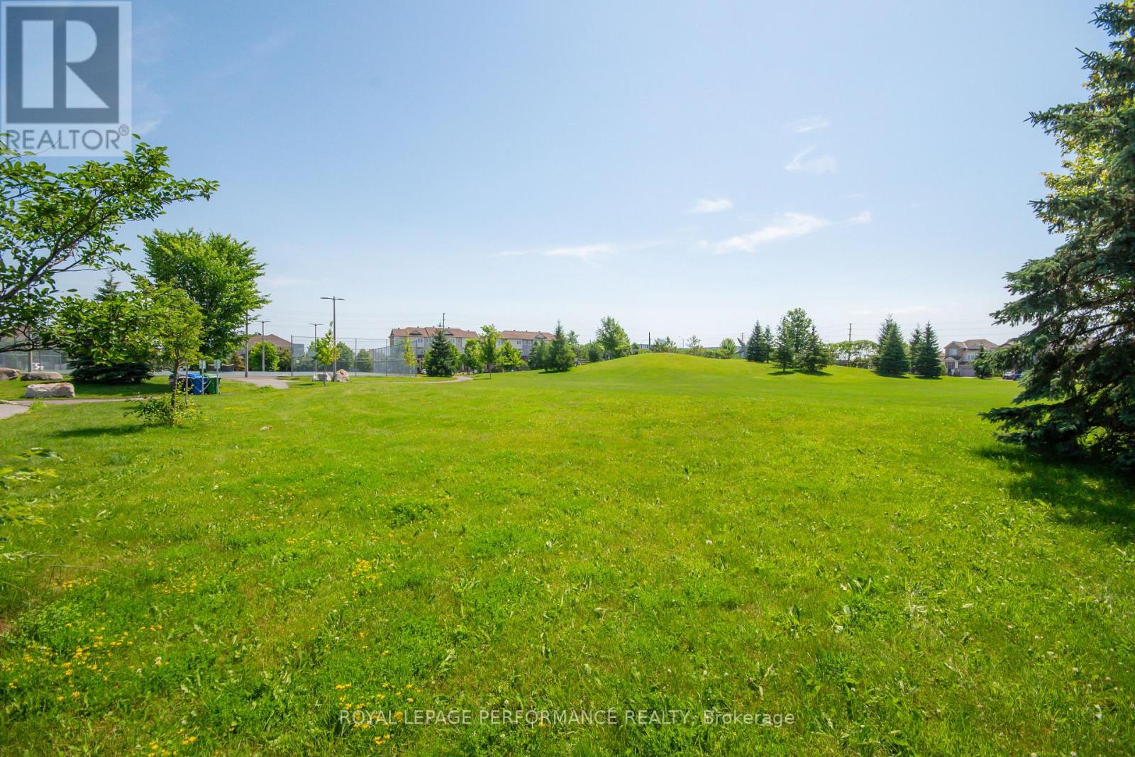 2744 Grand Vista Circle