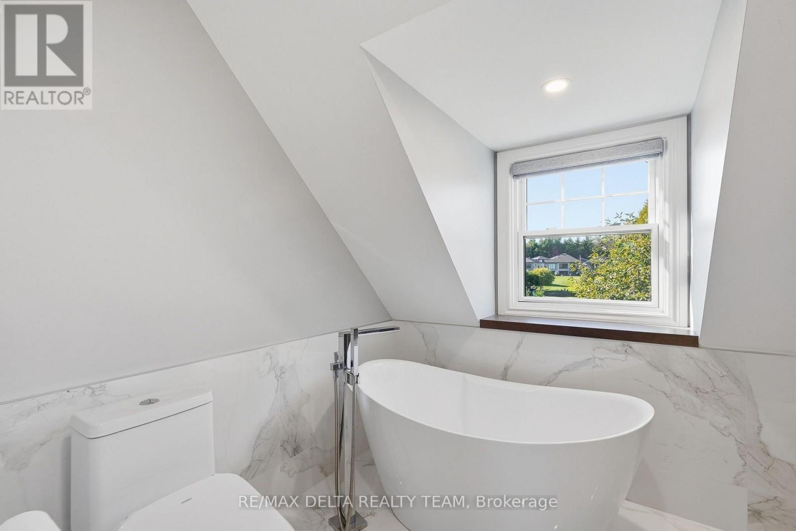 838 LAVAL STREET - Image 17