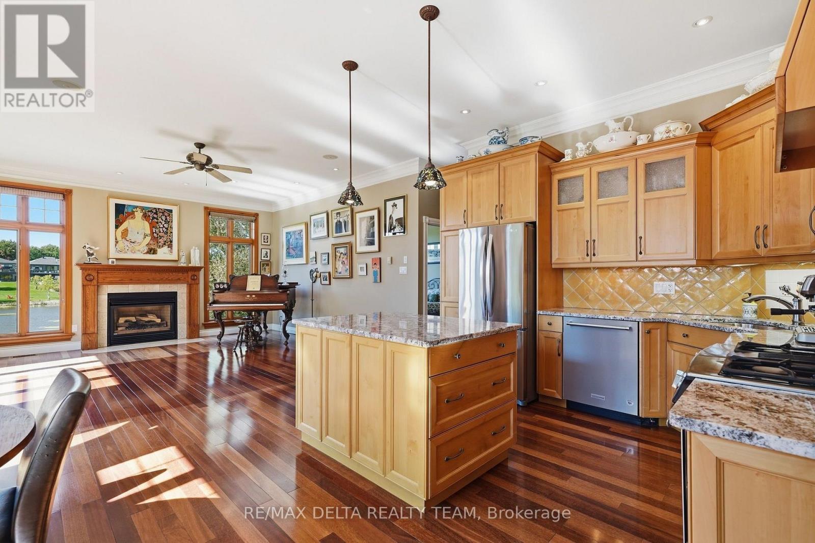 838 LAVAL STREET - Image 24