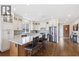 Kitchen - 4012 Rio Vista Way, Kamloops, BC V2H0E1 Photo 15
