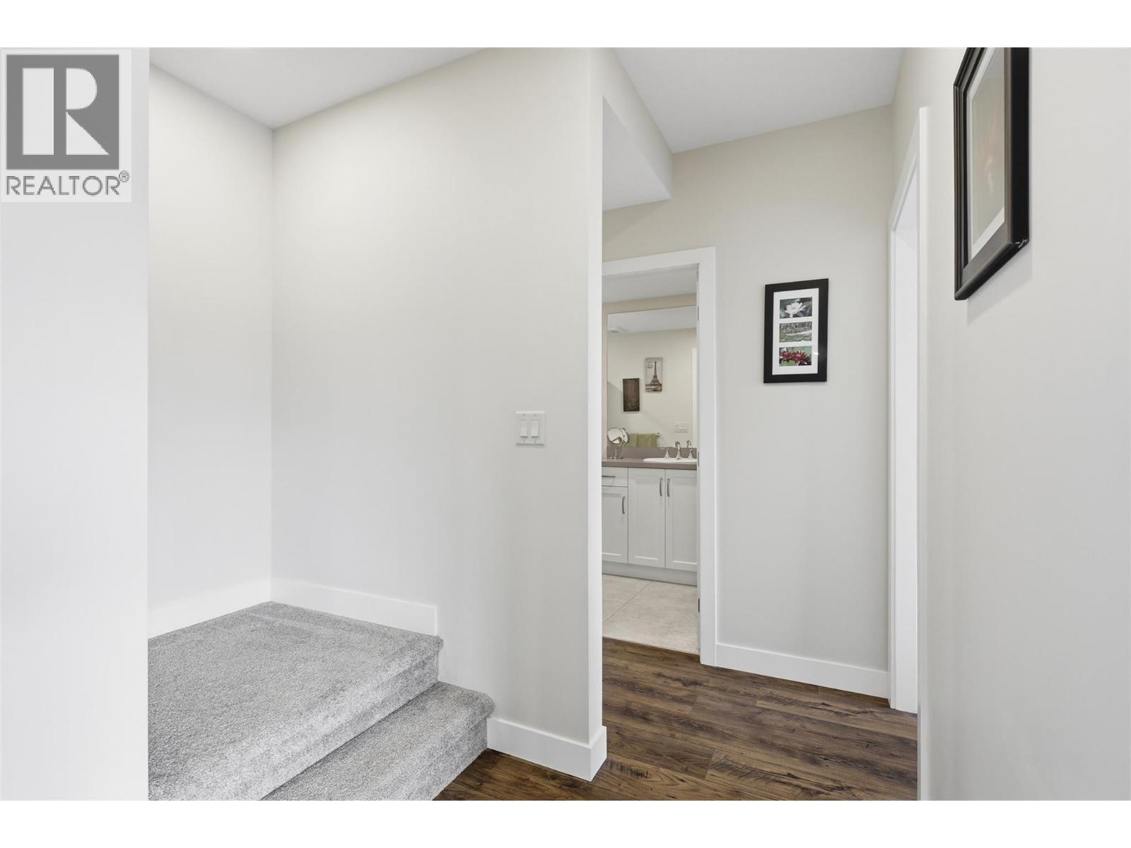 4012 Rio Vista Way - 52