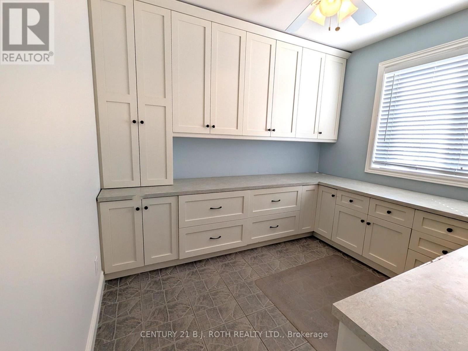 888 INNISFIL BEACH ROAD, Innisfil (Alcona) — photo 8